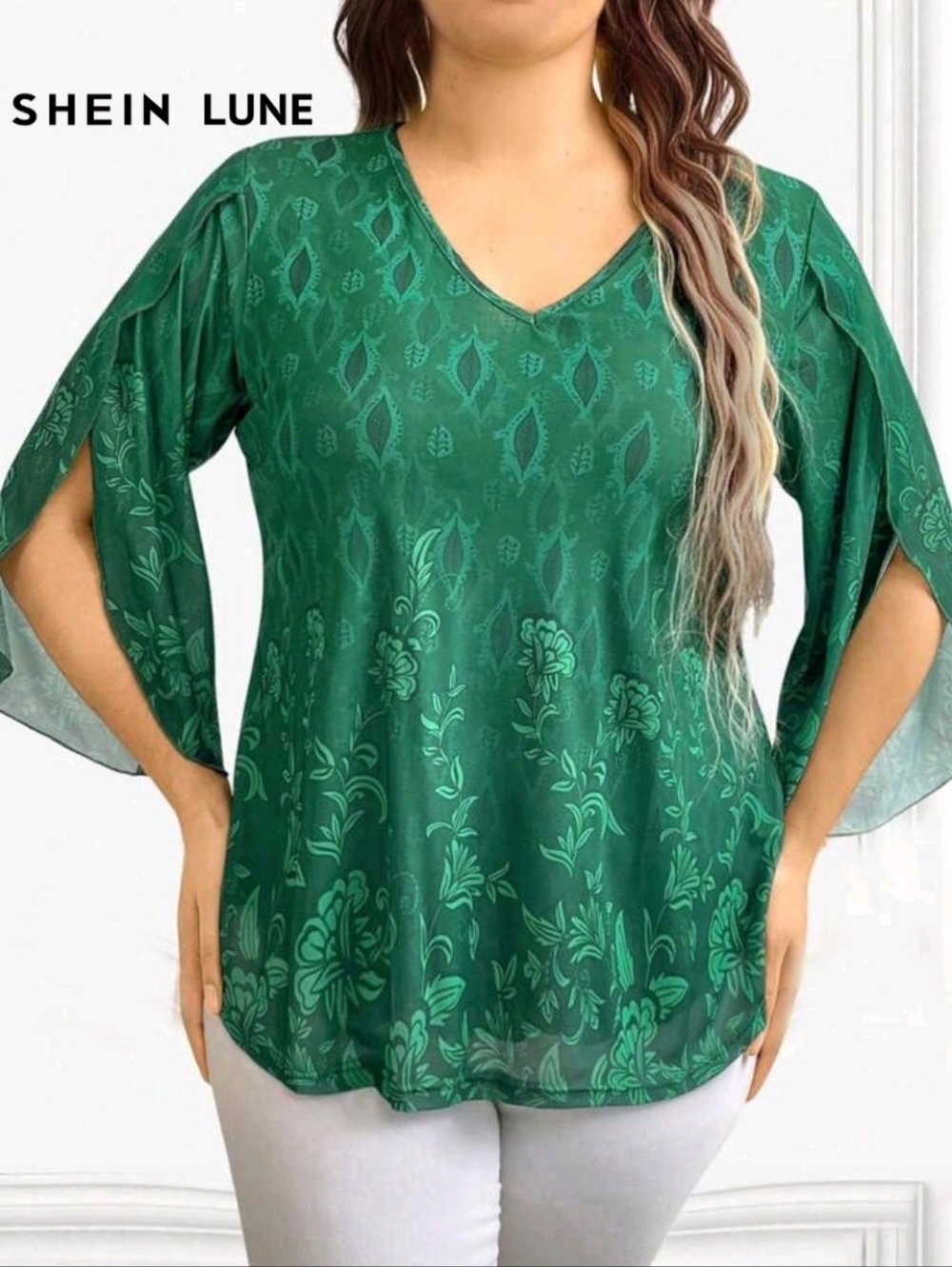 Green V-Neck Floral Jacquard Tunic
